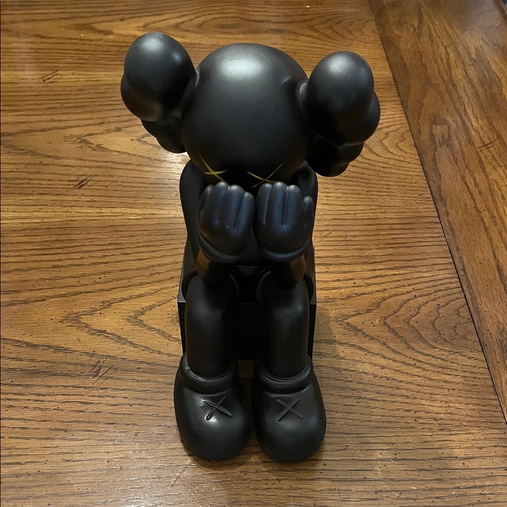 KAWS Passing Through 2007‎ Vinyl Figure
